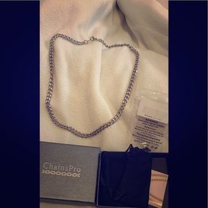 Men’s silver chain